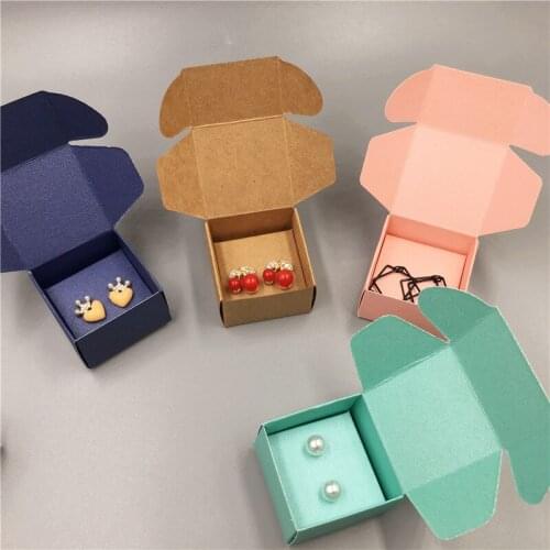 20Sets 4x4x2.5cm Colorful Kraft Paper Cardboard Jewelry Mini Boxes For Pack Earrings Studs Novelty Case 20Pcs Boxes +20Pcs Cards