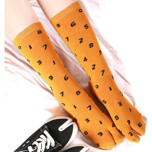 Womens Two Finger Socks Couple Mid-Calf Tabi Toe Socks Autumn Winter Number Pattern Middle Tube Cotton Thick Warm Clogs Socks