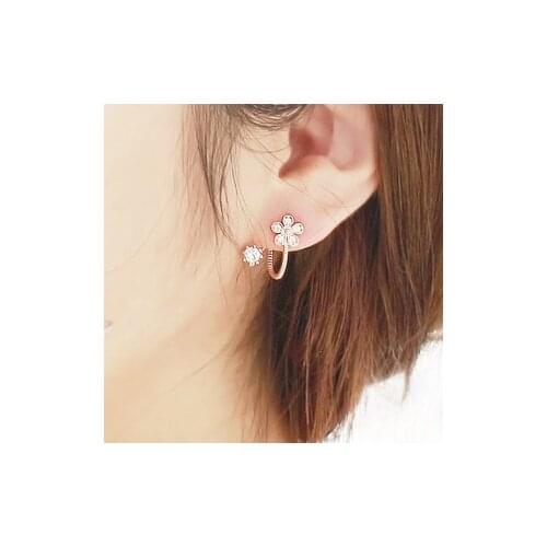 Punk 2017 New Korean Fashion Exquisite Wild Earrings Sweet Crystal Earrings Flowers Wholesale Sales (1pair) Flower Earrings