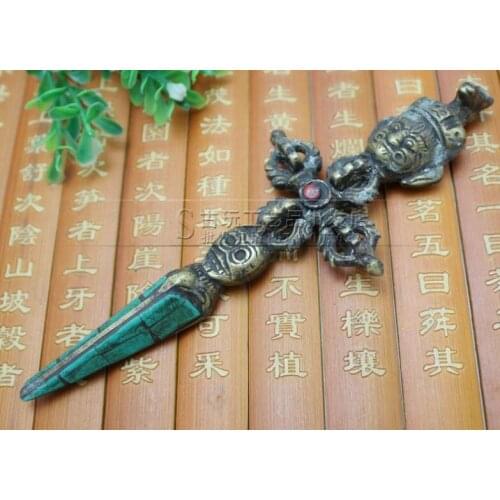 Antique miscellaneous religious supplies and sorcerer inlaid with green pine religious collections