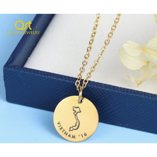 Personalized Name Necklace Engraving Wafer Map Date Stainless Steel Custom Nameplated Necklaces Gift for Wife Children