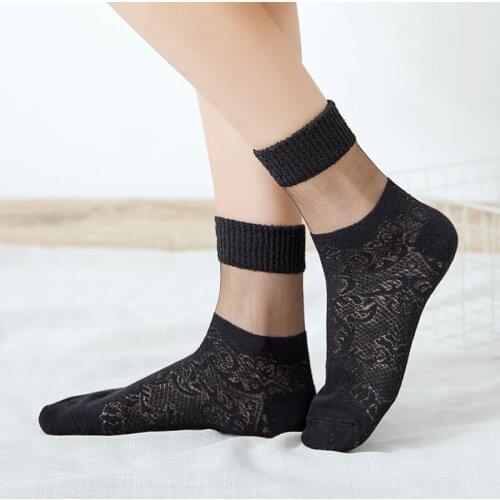 Harajuku Originality Design Lace Hollow Out Breathable Gentle Woman Transparency Elegance Daily Casual Loose Middle Tube Socks