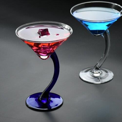 200ml Creative Curved Legs Champagne Glass Cocktail Glass Cup Wine Glass Whiskey Glass for Bar Kitchen Party Dinner Shot Glass