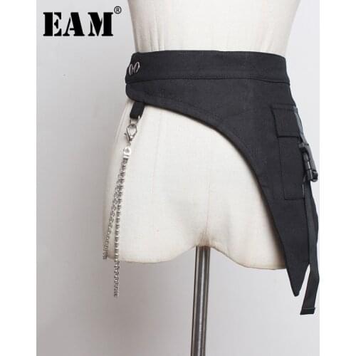 [EAM] Black Asymmetrical Chain Buckle Split Wide Belt Personality Women New Fashion Tide All-match Spring Autumn 2021 1K141