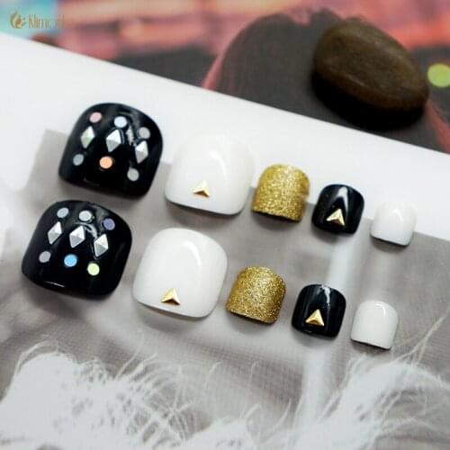 24pcs 3D Rhinestone False Nail With Design Press on Nails Tip Full Cover Pre-glue Fake Nails White Black Manicure Tools