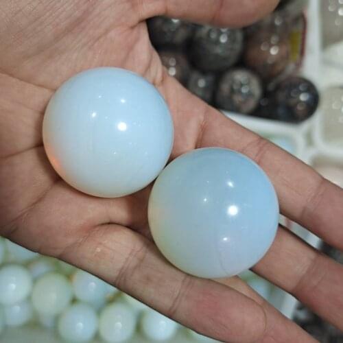1pcs 4cm 100% Natural Crystal Opal Balls For Home Decoration Healing Feng Shui Home Decor Gift