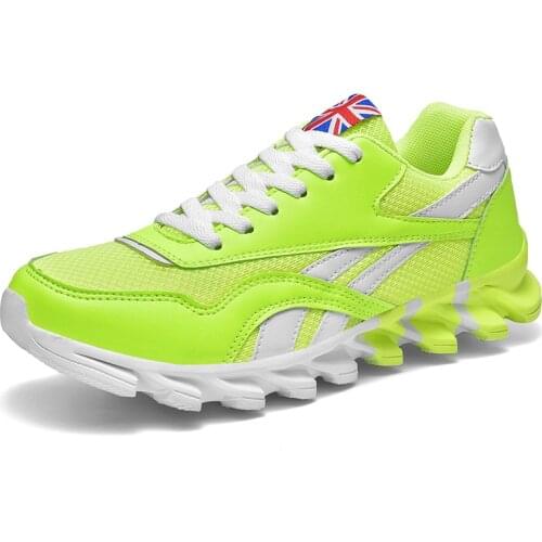 Summer Men Casual Sneakers Women Outdoor Sports Shoes Breathable Comfortable Couple Shoes Air Mesh Red Blade Lace Up Trainers