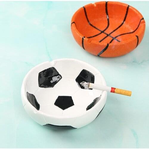 Ins Creative Resin Football Basketball Ashtray Portable Home Decoration Living Room Car Cigarette Cigar Ashtray Personality Gift