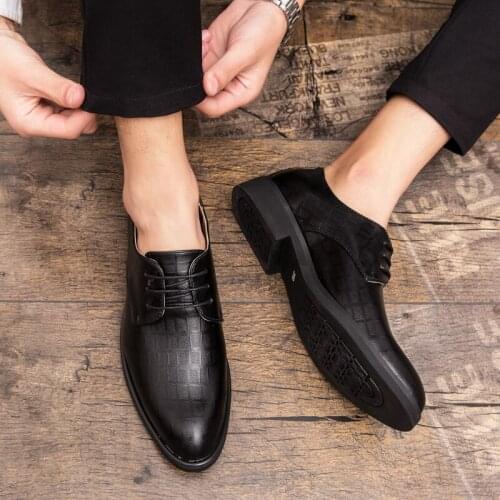 2021 Fashion Luxury Man Leather Shoes Man Office Business Dress Leather Flats Men Wedding Formal Shoes Mens Oxford