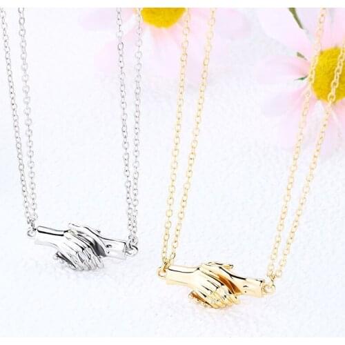 2Pcs Hold Hands Magnetic Couple Necklace Lovers Hand in Hand Pendant Necklace for Women Men Fashion Jewelry Gift 2021 Trend