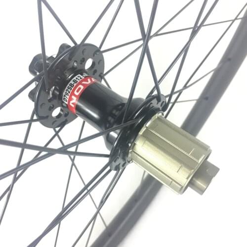 27.5er 30mm MTB Boost Wheel 30mm Didth Tubeless Hookless Carbon Rim Novatec D792SB-B12 792 Hub 148mm