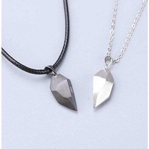 2Pcs Magnetic Couple Necklace Lovers Heart Pendant Distance Faceted Charm Necklace Women Valentines Day Gift 2021