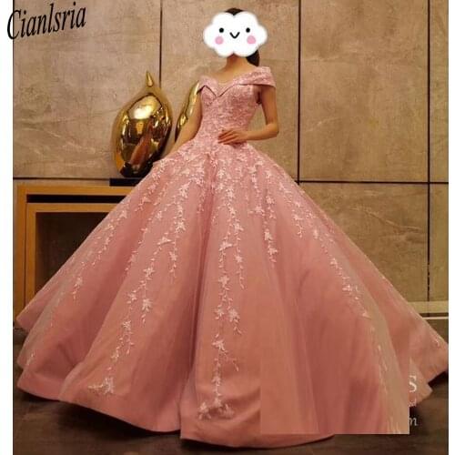 Pink Quinceanera Dresses Ball Gown Off Shoulder 3D Rose Flowers Puffy Sweet 16 Dress Celebrity Party Gowns Graduation