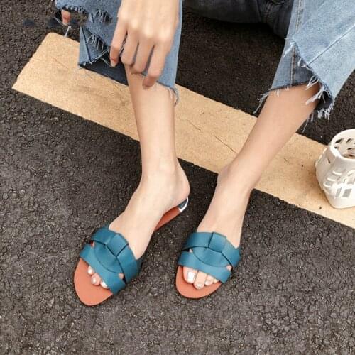 QWEDF 2019 Beach Women Slippers Sandals Women Slippers Flat Heel Casual Ladies Shoes Outdoor Female Slides CR-48