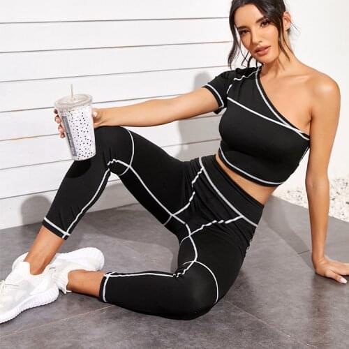 2021 New Arrivals Women Yoga Set Fashion Two Pieces Comfortable Seamless Classic Black Fitness Sports Casual High Stretch Suit