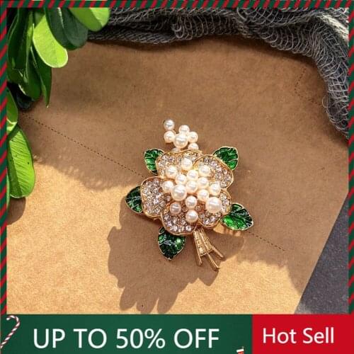 2021 New Classic Jewelry brooches Vintage pins Rhinestone Delicate Brooches for Women Bridal Gift Dress Accessories Elegant