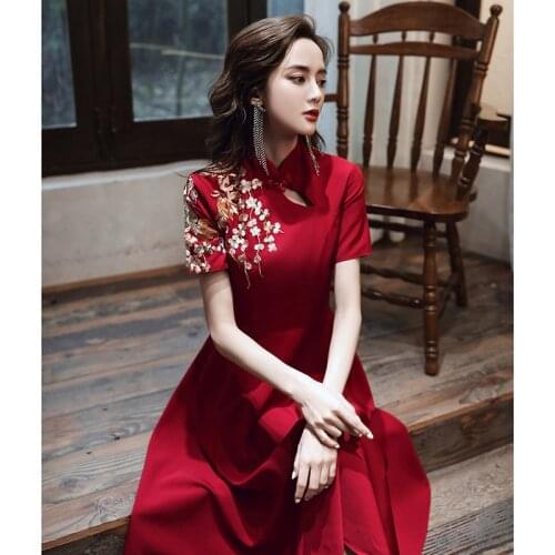 Vintage Red Bride Wedding Qipao Novelty Luxury Embroidery Elegant Dress Short Sleeve A-Line Lady Party Gowns