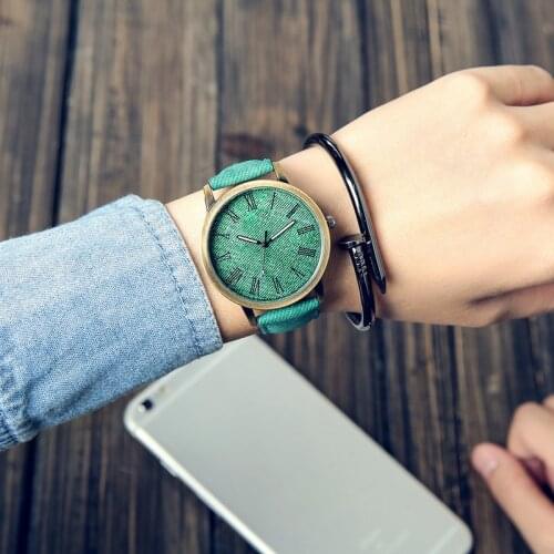 Quartz Men Watches Casual Wooden Color Leather Strap Male Wristwatch Vintage Imitation Jeans Pattern Multicolor Ladies Watch