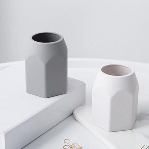 Desktop Makeup Storage Box Makeup Brush Holder Soft Silicone Solid Color Pen Holder Organizer Stationery Accessory Container