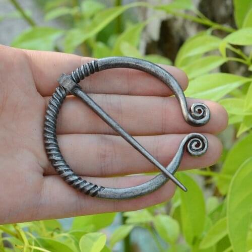 QIHE JEWELRY Ancient bronze color Buckles Brooch Buckle Clasp Cloak Pin Medieval Viking Jewelry for men Nordic jewelry