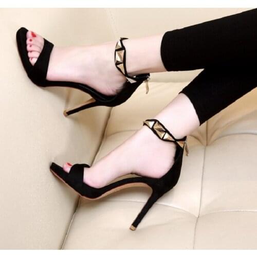 Summer new fashion sexy womens shoes stiletto open toe sandals simple and versatile metal decorative high heels