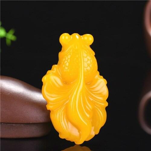 Natural Yellow Jade Goldfish Pendant Necklace Chinese Hand-Carved Charm Jewelry Amulet Fashion Accessories for Men Women Gifts