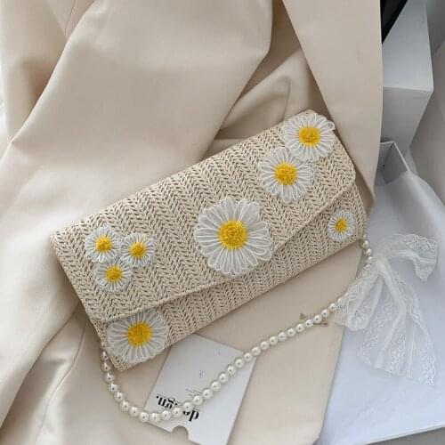 2020 new womens bag, fashion shoulder bag, fashionable simple pastoral style small daisy messenger bag personalized straw bag