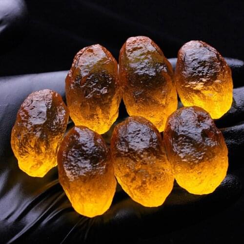 High Quality!Moldavite Czech Meteorite Impact Glass Natural Rough Crystal Energy Stone