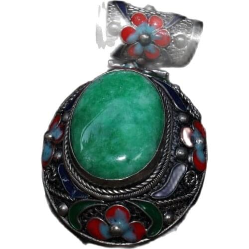 China Old Tibetan Silver Emerald Cloisonne Inlaid Pendant