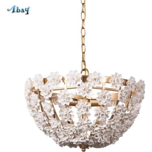 European Villa Living Room Luxury Pendant Lights Ceramic Petals Decor Bedroom Princess Room Branch Iron Lamps Hanging Fixtures