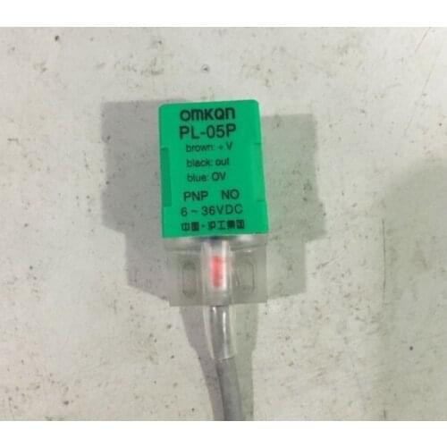 Square Near Switch PL-05P Normally Open Or PL-05P2 Often Close Direct Three Line PNP