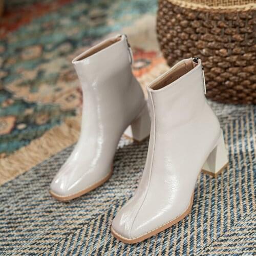 Quality Women Ankle Boots Autumn Winter Ladies Plush Warm High Heels Fashion Patent Leather Square Toe Short Boots Female