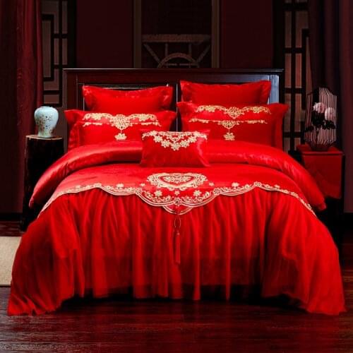 4/6/9pcs Luxury stain Embroidery Luxury Bedding set wedding Bed set King Queen king Size Duvet cover Thick Bedspread set