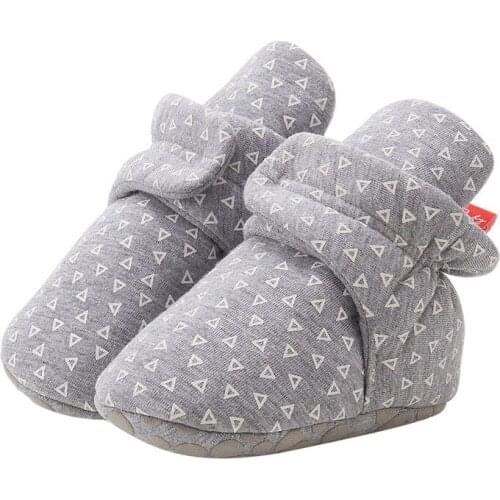 Newborn Baby Booties Fashion Triangle Printed Soft Sole Winter Warm Slippers with Grippers Infant Prewalkers Boots