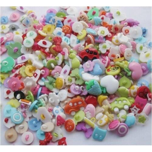 Free Shipping! 200 Pcs the New Plastic Button / Sewing lots Mix