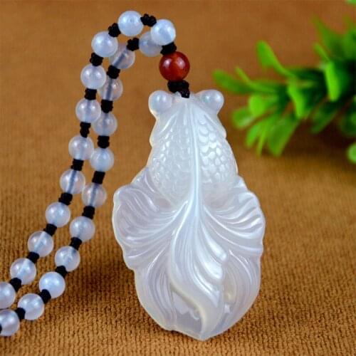 NATURAL CHALCEDONY GOLDFISH PENDANT NECKLACE DROP SHIPPING HAND-CARVED LUCKY AMULET LOVERS NECKLACE FOR MEN AND WOMEN
