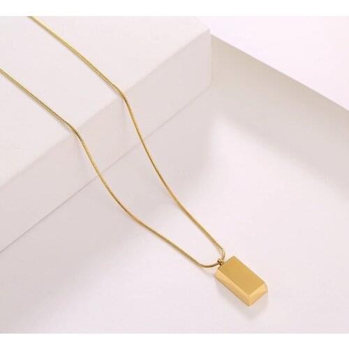 Women Jewelry Geometric Square Pendant Necklace 2021 New Design Autumn Winter Style Hot Selling For Girl Fine Accessories
