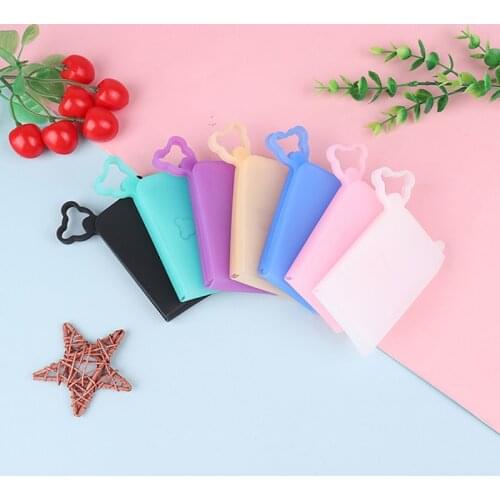 1Pc 7Colors Silicone Flat Mask Storage Box Mask Temporary Dustproof Mask Holder Bags