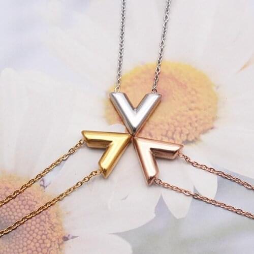 Stainless Steel Gold Letter V Women Pendant Necklace English Initials Pendant V Necklace Jewelry For Him