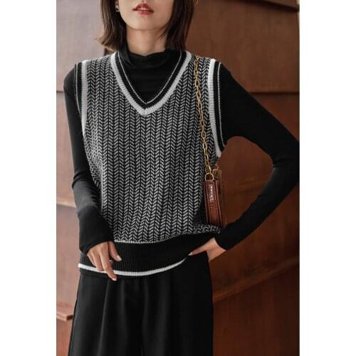 Womens Vintage Fashion Autumn Spring Clothing V-neck Knitted Waistcoat Vest Slimming Retro Black 2021 Outerwear Female Sweaters