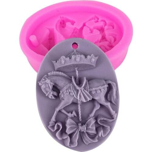 3D Carousel silicone cake DIY Clay Soap Aromatherapy Plaster Mold Epoxy Mold Chocolate fondant cake decorating Silicone Moulds