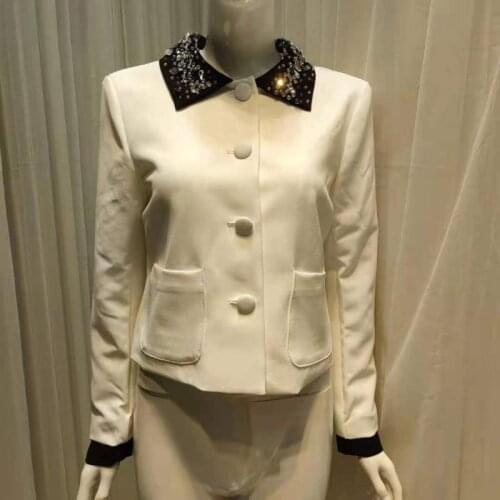 Runway Luxury Diamond Lapel Long Sleeve Short Jacket Korean Fashion Elegant Office Ladies Pink Solid Color Top Women Clothes