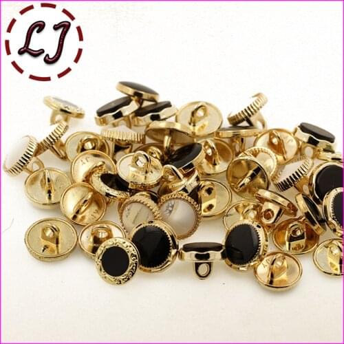 Free shipping 20pcs/lot beautiful quality Cutout buttons gold metal button accessories overcoat DIY accessories clothes