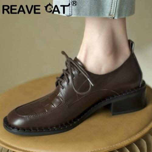 REAVE CAT 2021 Genuine Leather Ladies Pumps Oxfords Lace Up Plaid Round Toe Square Cover Heels 4cm Size 34-40 Brown Black A4315