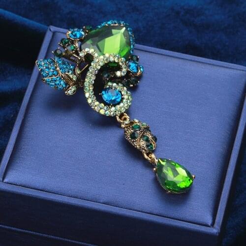 LUBOV New Red Green Big Crystal Decoration Golden Metal Waterdrop Brooch Pin Women Party Jewelry Fashion Costume Accessories