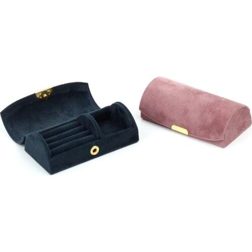 New2020 Arched Portable Jewelry Box Pearl Velvet Travel Jewelry Box Bracelet Earrings For A Fashion Collection