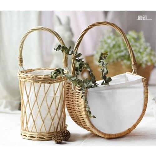 Pastoral handmade rattan basket ornaments straw wicker wall vase artistic decorative flower arrangement
