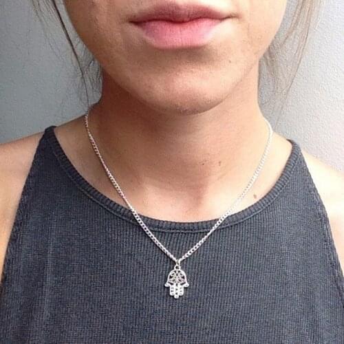Simple necklace Fatimas hand pendant casual dress with simple style clavicle necklace