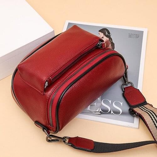 2021 High Quality Retro Soft Leather Messenger Bags Womens Casual Luxury Handbag Female Packet Designer Shoulder Messenger Bag