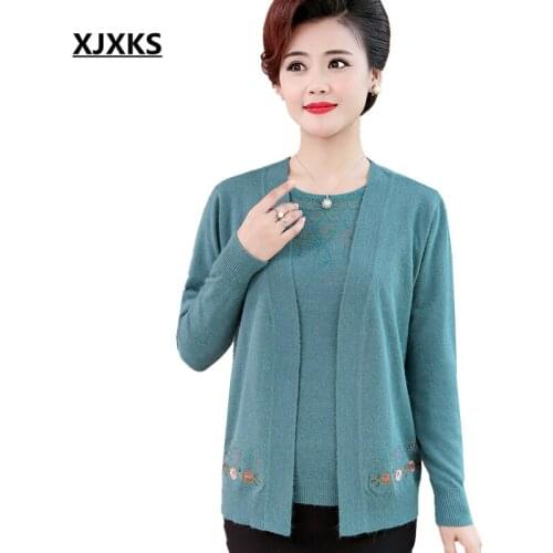 XJXKS 2020 autumn and winter new women two-piece set cardigan fashion diamond women short-sleeved top + long-sleeved cardigan